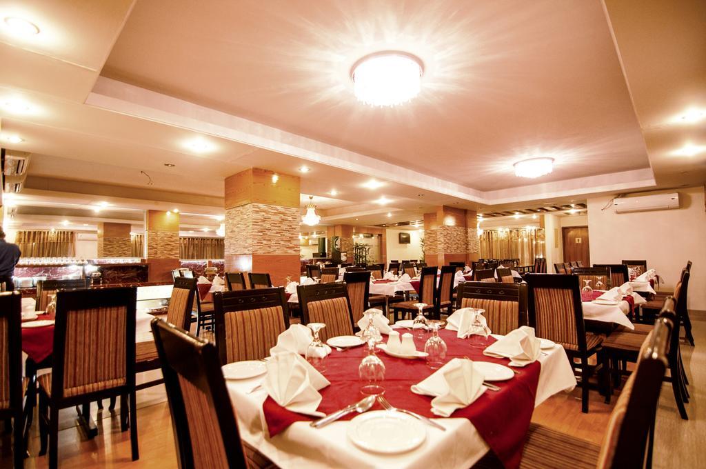 Century Park Residence Дака Екстериор снимка