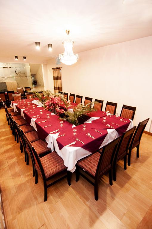 Century Park Residence Дака Екстериор снимка