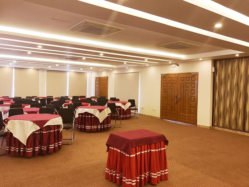 Century Park Residence Дака Екстериор снимка