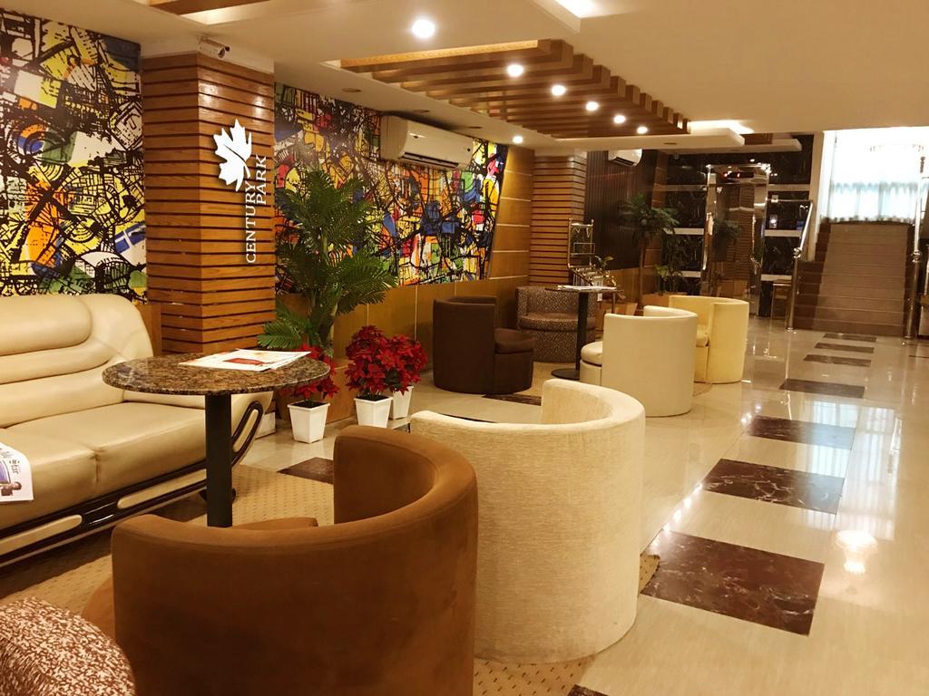 Century Park Residence Дака Екстериор снимка