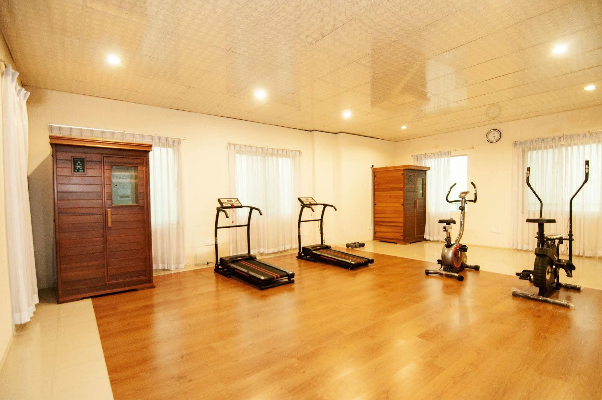 Century Park Residence Дака Екстериор снимка