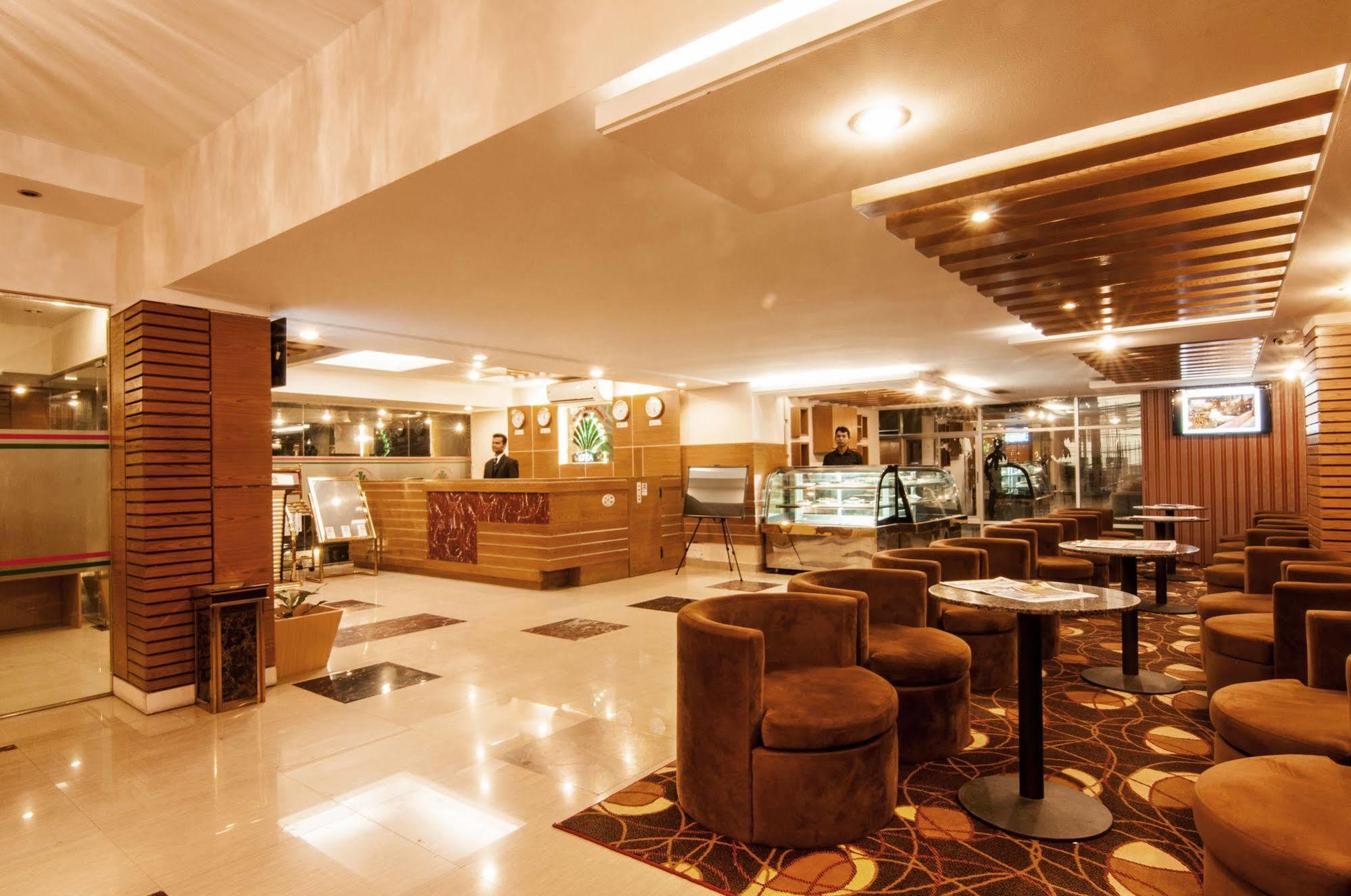 Century Park Residence Дака Екстериор снимка